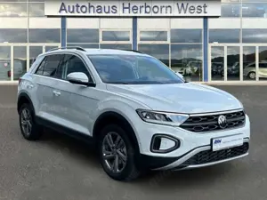 Volkswagen T-Roc 1.5 TSI Life DSG SHZ LED Assistenzpaket RFK Notrad Bild 2