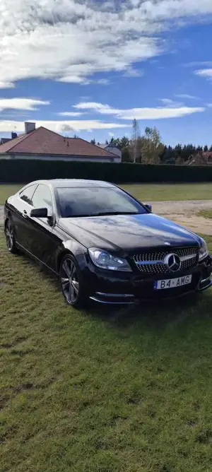 Mercedes-Benz C 220 CDI DPF Coupe (BlueEFFICIENCY) 7G-TRONIC