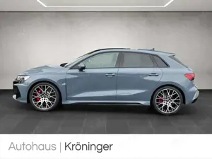 Audi RS3 RS 3 Sportback 2.5 quattro 400 PS HUD Pano Sonos Bild 3