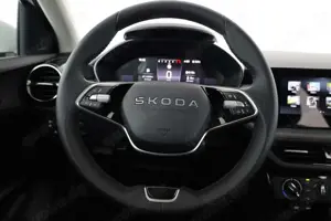 Skoda Fabia Selection 1.0 TSI Selection, Ladeboden, Park, W... Bild 5