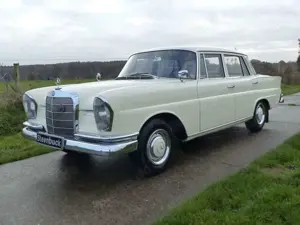 Mercedes-Benz 220 S b (W 111) - Baujahr 1965