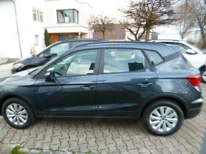 SEAT Arona Style Edition AHK LED KAMERA SHZ PDC Bild 3