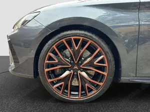 CUPRA Leon Sportstourer VZ 2.0 TSI 4Drive DSG Bild 3