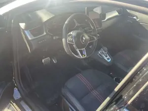 Renault Captur R.S. LINE E-TECH Plug-i Bild 3