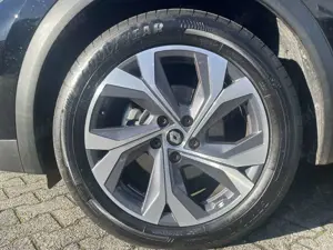 Renault Captur R.S. LINE E-TECH Plug-i Bild 5