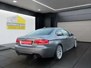 BMW 335 i Coupe E92 Navi Memory Sitze Soundsystem Xenon Ku Bild 5