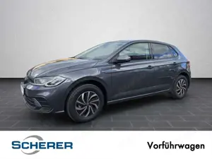 Volkswagen Polo Life 95PS DSG LED Rückfahrkamera APP Connec