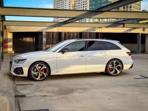 Audi A4 A4 Avant 40 TFSI S tronic S line