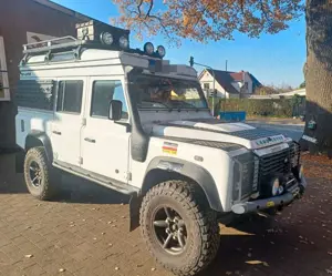 Land Rover Defender 110 S Expeditionwohnmobil Bild 2