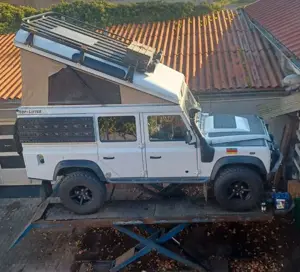 Land Rover Defender 110 S Expeditionwohnmobil Bild 3