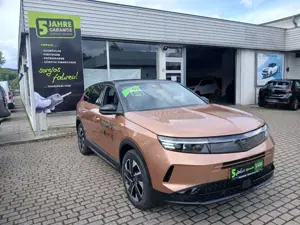 Opel Grandland 100kW 1.2 48V GS Navi+Pano+SD+SHZ+360 Bild 4