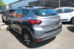 Dacia Sandero Stepway Expression TCe 90 Bild 3