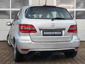 Mercedes-Benz B 200 B200 CDI PDC|MFL|TEILLEDER|SHZ Bild 4