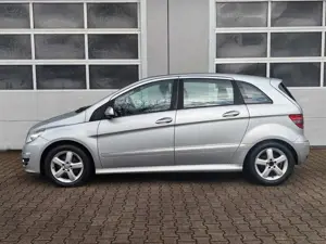 Mercedes-Benz B 200 B200 CDI PDC|MFL|TEILLEDER|SHZ Bild 3