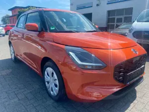 Suzuki Swift 1.2 DUALJET HYBRID Club*Navi*Klima*RKF* Bild 3