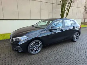 BMW 118 118i Aut. Advantage Navi LED PDC