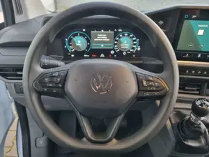 Volkswagen T7 Transporter T7 Kasten 2,0 TDi Kurz HFL Fenster AHK SHZ Kam Bild 3
