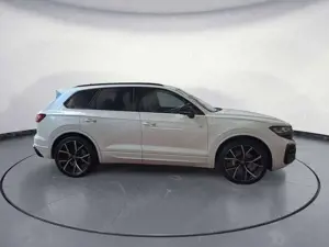 Volkswagen Touareg R-Line 3,0 l V6 TDI SCR 4MOTION   8-Gang Bild 5