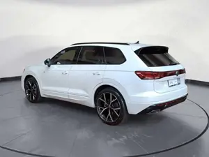 Volkswagen Touareg R-Line 3,0 l V6 TDI SCR 4MOTION   8-Gang Bild 3