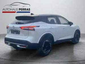 Nissan Qashqai 1.3 DIG-T MHEV 158 PS Xtronic N-Connecta Pano Wint Bild 5