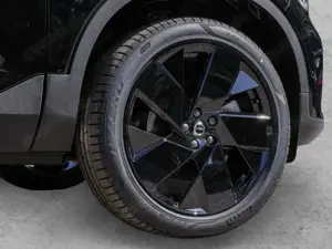 Volvo XC40 B3 Plus Black Edition FACEL. LED 360° Bild 4