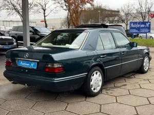 Mercedes-Benz E 280 Limousine/Automatik/Klima/H Kennzeichen Bild 3