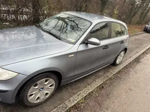 BMW 118 118i Aut. Bild 3