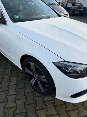 Mercedes-Benz C 200 d 9G-TRONIC Edition Avantgarde Bild 3