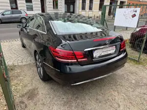 Mercedes-Benz E 200 Coupe Vollleder Navi PDC Bild 2