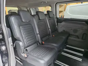 Ford Tourneo Custom L1 TiTANIUM X ALLRAD VOLL AUTOMATIK LEDER AHK 360° Bild 4