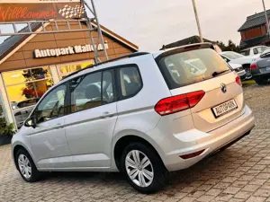 Volkswagen Touran 2.0 TDI DSG *1.HAND*NAVI*SHZ*PDC* Bild 5