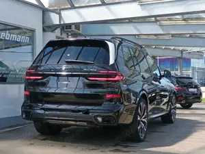 BMW X7 xDrive40d M-Sportpaket-Pro 23-Zoll/AHK/StHz/HK Bild 5