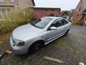 Opel Astra Astra 2.2 16V Coupe