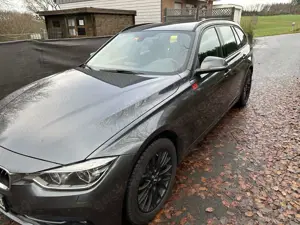 BMW 320 320d Touring xDrive Sport Line Bild 2