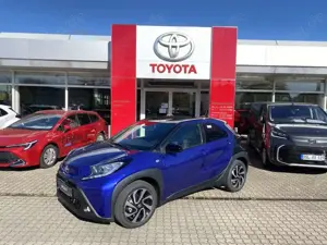 Toyota Aygo X Teamplayer mit Sizhzg, Bi-Tone, Tönung