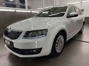 Skoda Octavia Combi LK LEDER STHZG XENON AHK SHZ PDC
