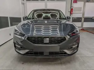 SEAT Leon FR 1.5 TSI MATRIX SHZ NAVI 1.5 TSI 85kW/115PS E... Bild 2