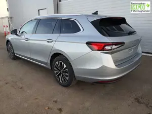 Skoda Superb Combi 2.0 TDI 142kW 4x4 Selection DSG AHK 360 H... Bild 2