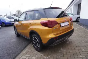 Suzuki Vitara 1.4 Comfort+ 4x4 LED Navi PDC Kamera ACC Bild 4