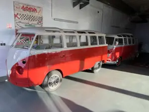 Volkswagen T1 23-Fenster Bus Samba Deluxe walkthrough M241 Bild 4