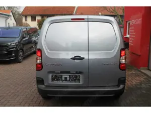 Citroen Berlingo KaWa BHDi130 EAT8 L2 XL Extenso Kamera LED Bild 4