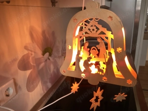 Beleuchtetes Holz Fensterbild 