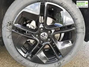 Volkswagen Passat Variant 2.0 TDI 142 kW 4Motion R-Line DSG Head Up AHK N... Bild 4
