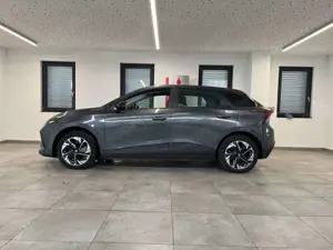 MG MG4 49 kWh Standard LED PDC Kamera Navi ACC Tempomat Bild 2