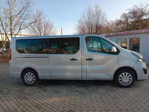 Opel Vivaro Bild 3