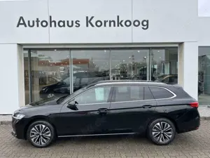 Skoda Superb Combi 1.5 eTSI  Selection AHK eKlap Navi