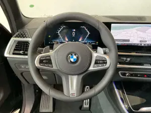 BMW X5 xDrive30d *Panorama Glasd. *HarmanKardon *Sitzbelü Bild 4