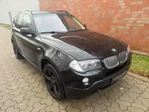 BMW X3 -3.0d-LEDER-NAVI-PANO-MEMORY-PDC-ALU