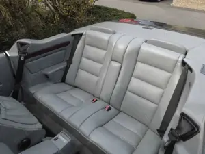 Mercedes-Benz E 220 cabrio /sportline Bild 5