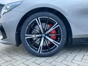 BMW 540 d xDrive Touring M Sportpaket Head-Up DAB Bild 3